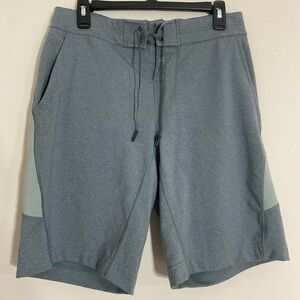 Lululemon Men’s Shorts W Liner Size Medium Sage Green Drawstring Front Yoga Wear